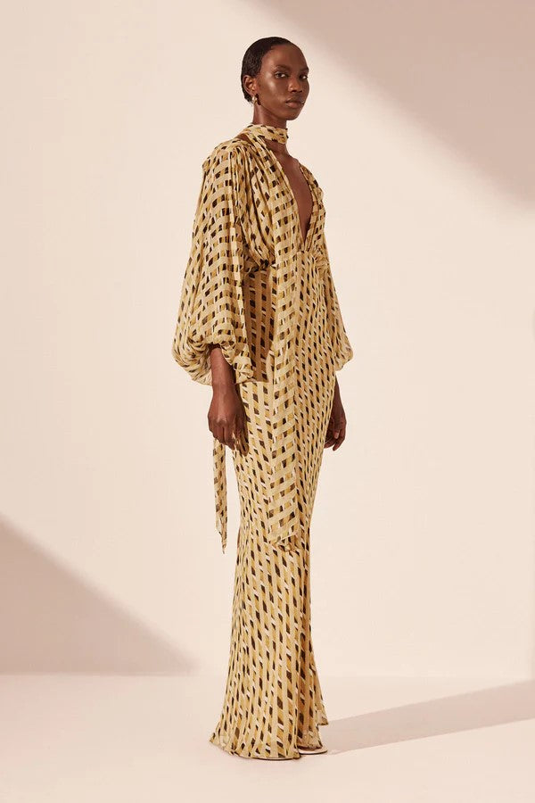 The Wedding Wardrobe Shona Joy - Axel plunge balloon sleeve dress  4